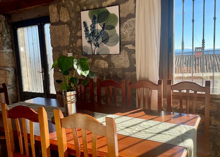 펜션 Espejo Del Tietar - La Comodidad De Banos En