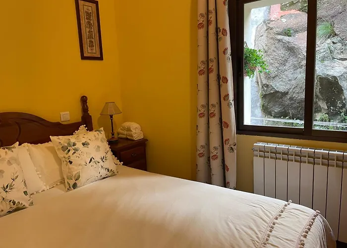 펜션 Espejo Del Tietar - La Comodidad De Banos En