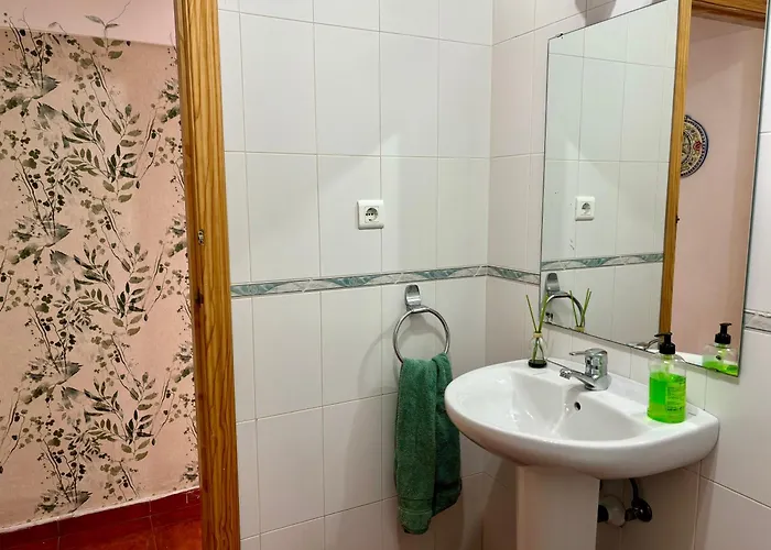 Espejo Del Tietar - La Comodidad De Banos En 펜션 *